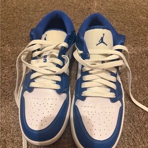Jordan Sneakers in Blue and White